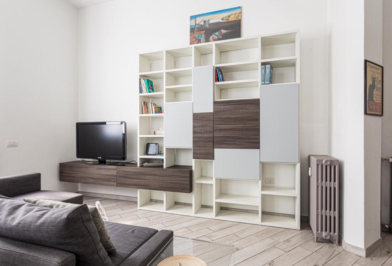Spacious Retreat Steps From Lambrate Metro- Via Pacini Milan Bagian luar foto