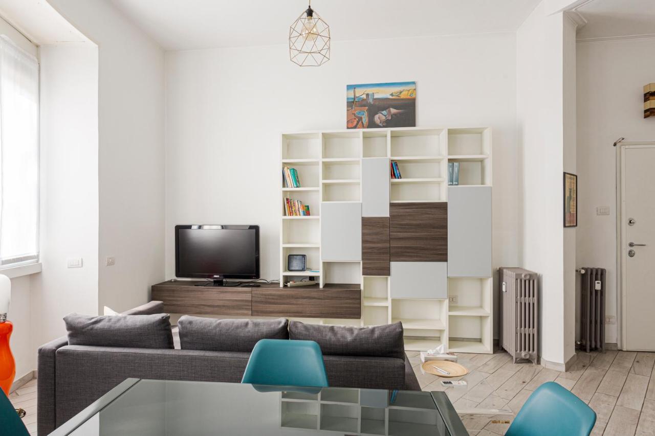 Spacious Retreat Steps From Lambrate Metro- Via Pacini Milan Bagian luar foto